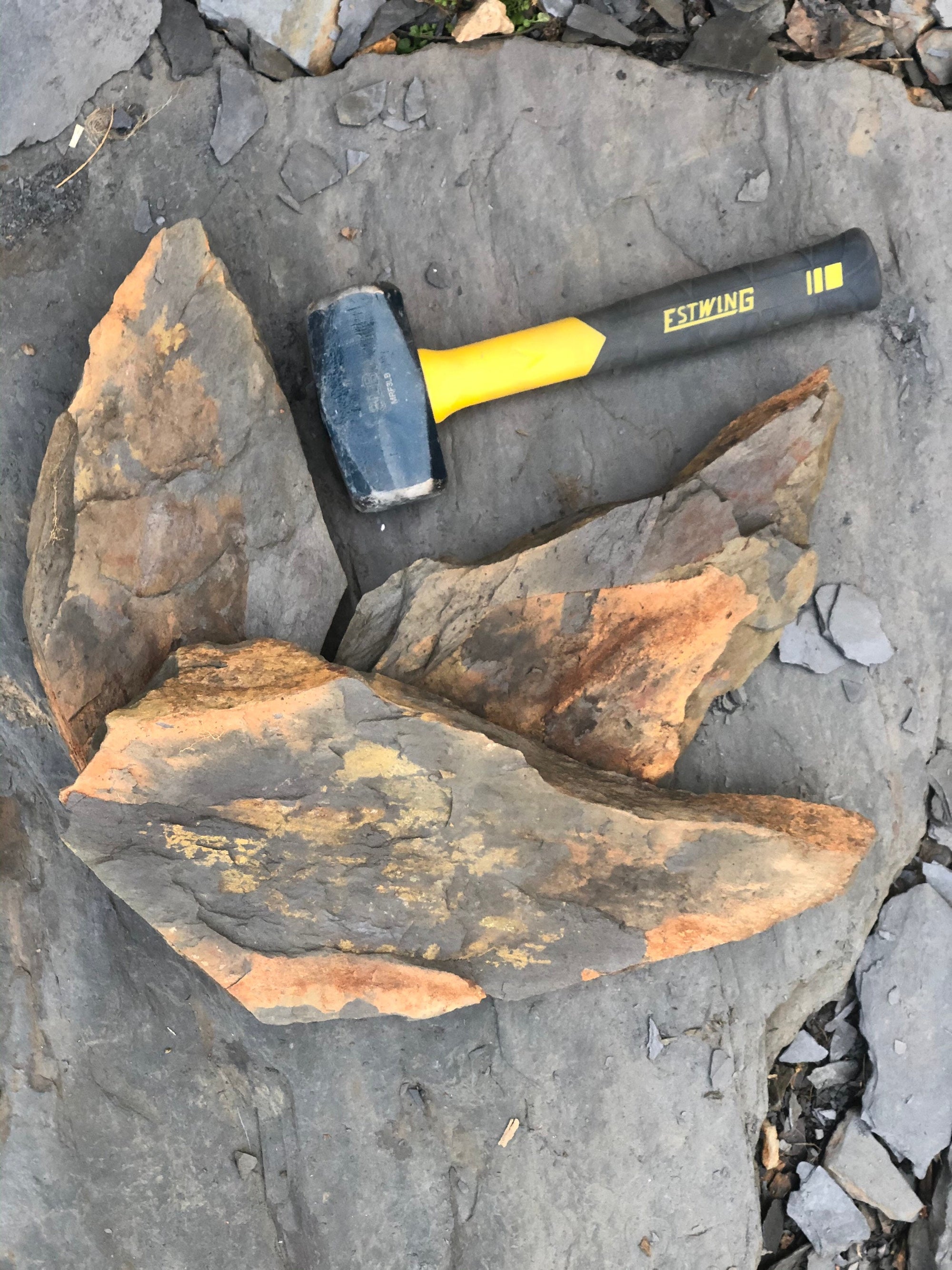 5 Pounds Rust Colored Slate Stone